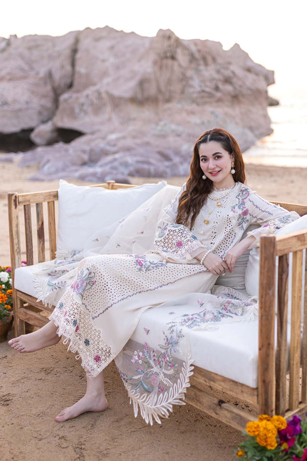 Qalamkar Luxury Embroidered Lawn 3pc with Embroidered Slub Net Dupatta